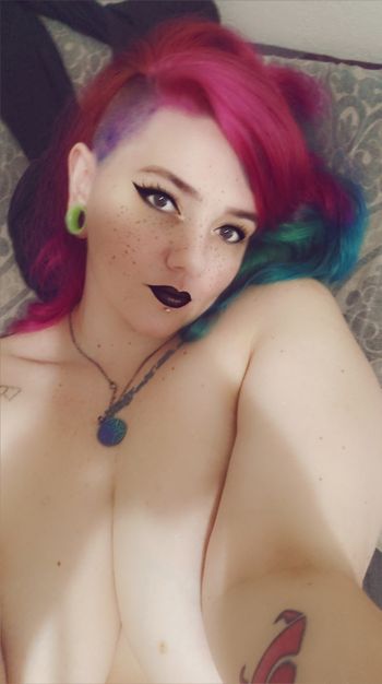 Zombie babe