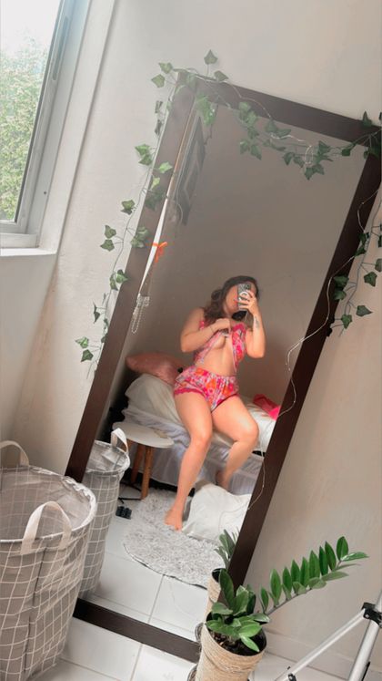 luizapetit_free OnlyFans picture
