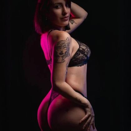 queenofthenilee OnlyFans picture
