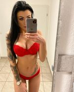 Selinafox_offical