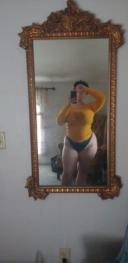 issamelle OnlyFans picture