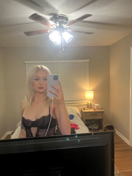 krystalkellerr OnlyFans picture