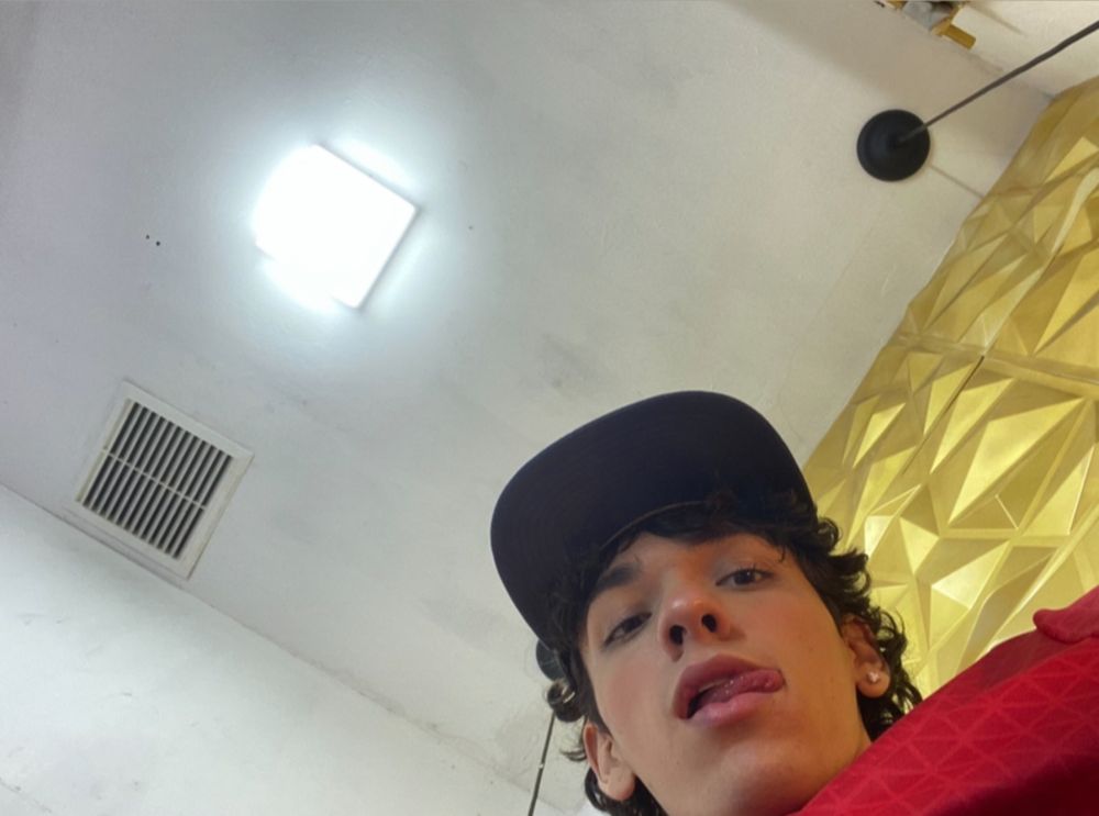 isaza18 OnlyFans profile picture
