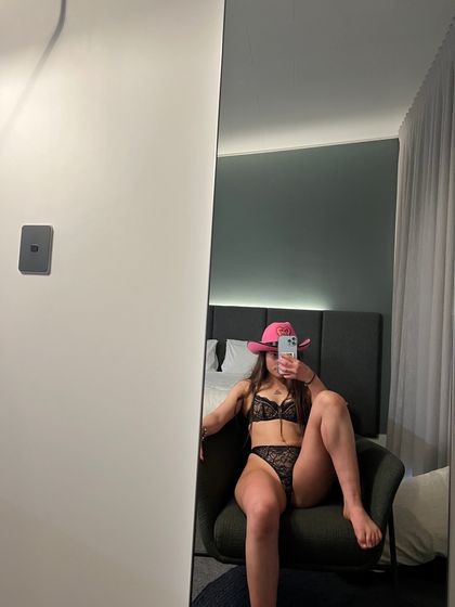 hannahsykes2 OnlyFans picture