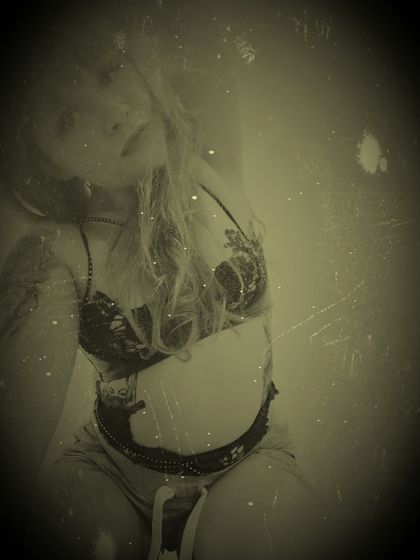 katierose76momtat OnlyFans picture