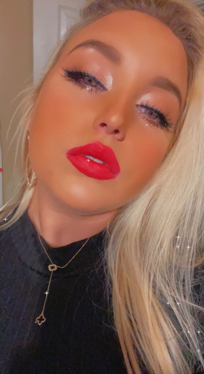 ddollyparton OnlyFans picture
