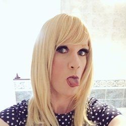 Best Hot Jessicalee OnlyFans Accounts | FansMetrics.com