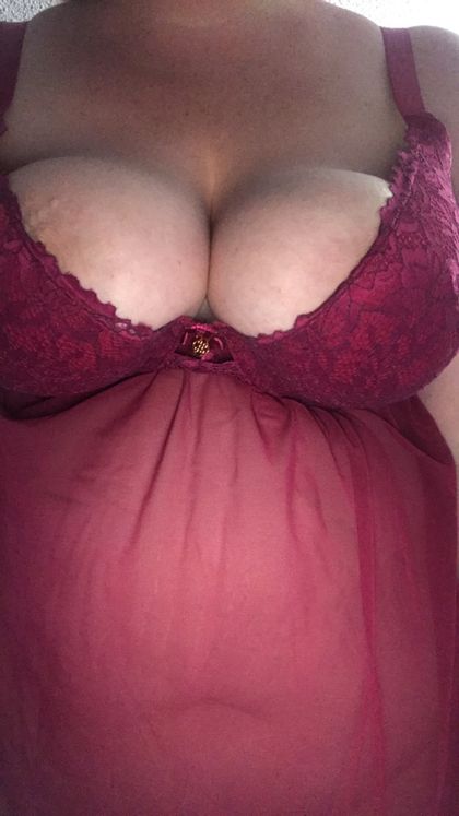 busty333 OnlyFans picture