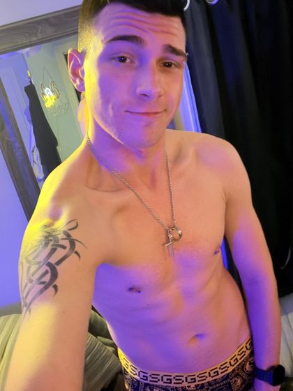 just4me22 OnlyFans picture