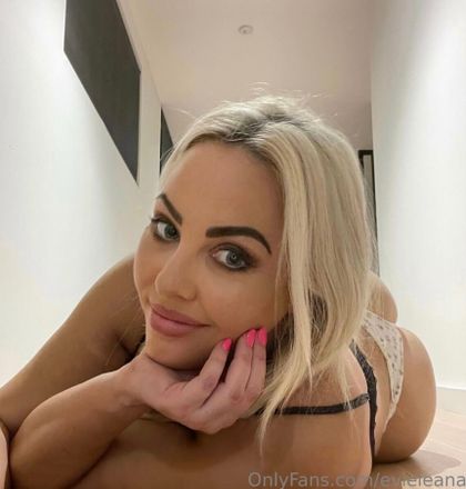 evieleana_x OnlyFans picture