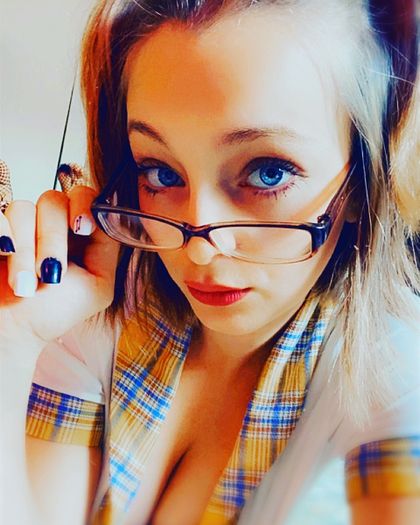 rosieposie2k19 OnlyFans picture