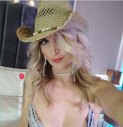 serenexx OnlyFans picture