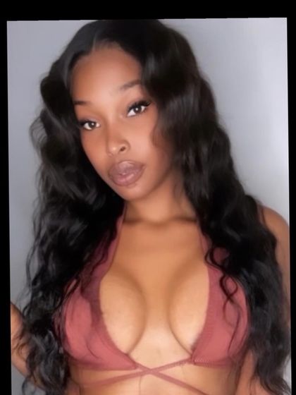 theniafoxx OnlyFans picture