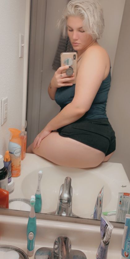 spacekittenvic OnlyFans picture