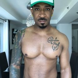 adonischeeks OnlyFans picture