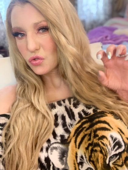 emberreigns OnlyFans picture