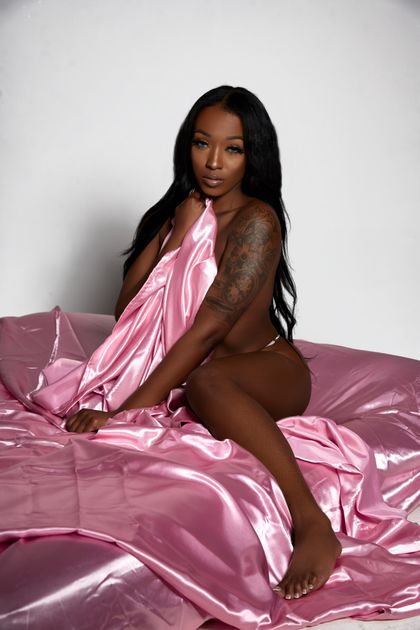 therealaliee OnlyFans picture