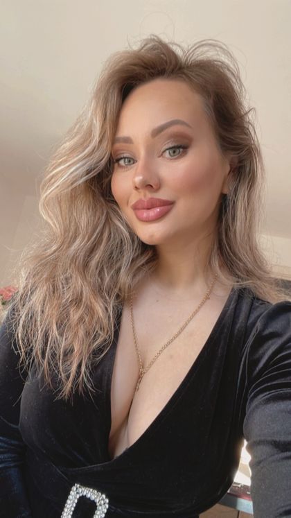 ci.valentinne OnlyFans picture