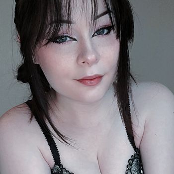 dandelion_kid OnlyFans - Free Trial - Photos - Socials | FansMetrics.com