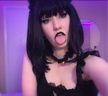 scarlettfever420 OnlyFans picture