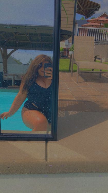 lizlynnn OnlyFans picture
