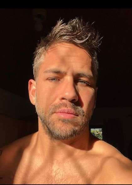 hunkyguysouth OnlyFans picture