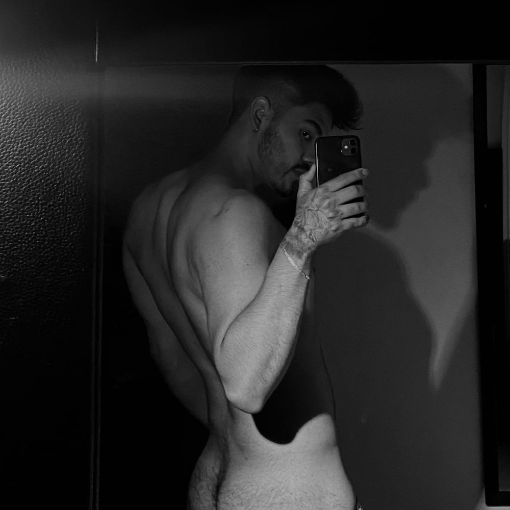 erikjovanimmx OnlyFans profile picture