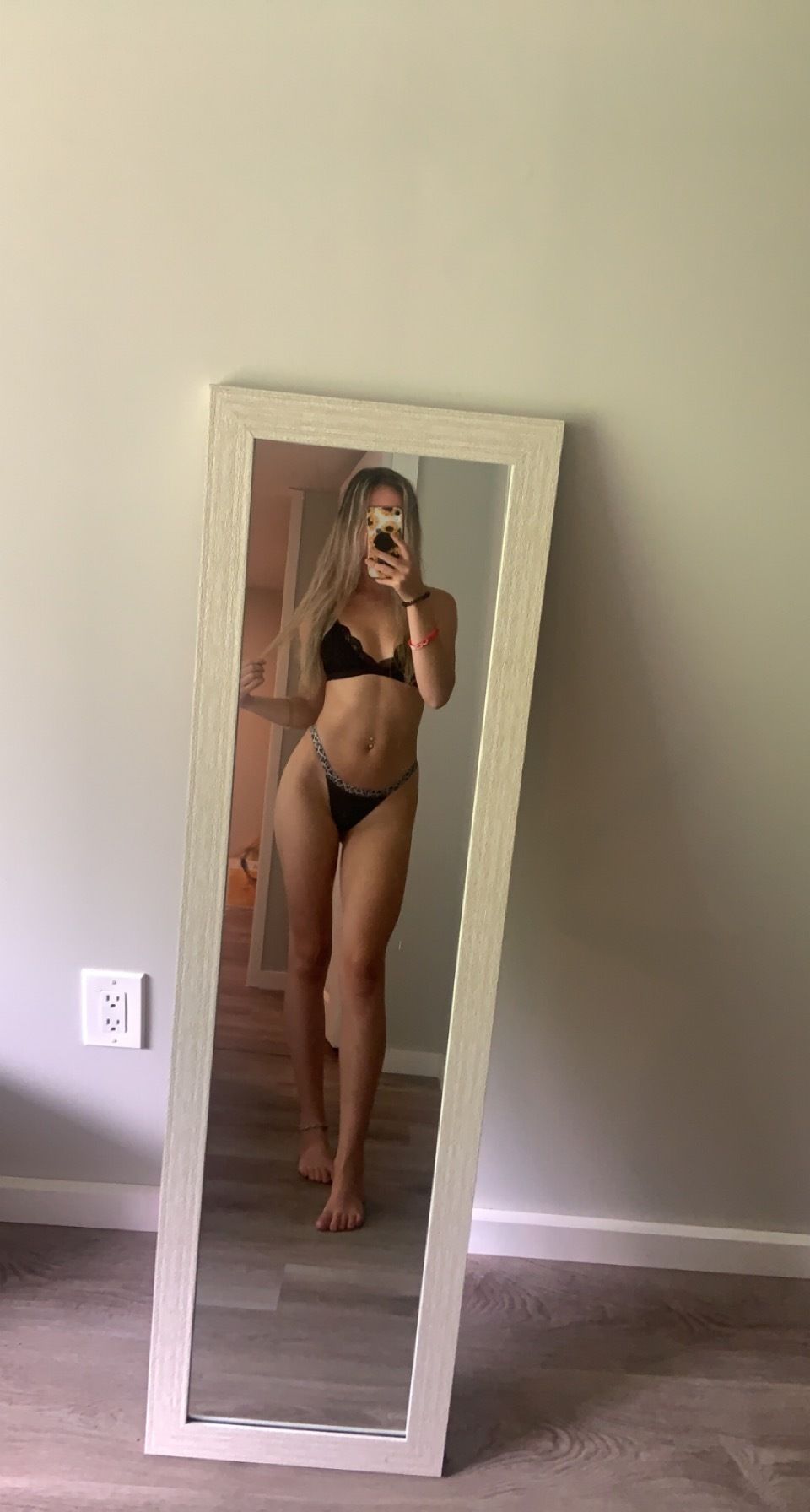 zarareign OnlyFans profile picture