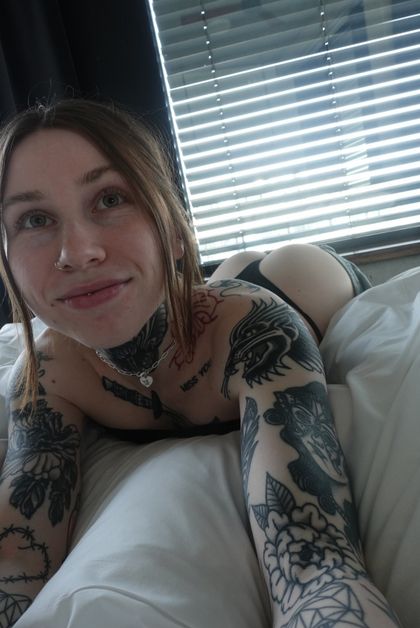 inkedsophiie OnlyFans picture