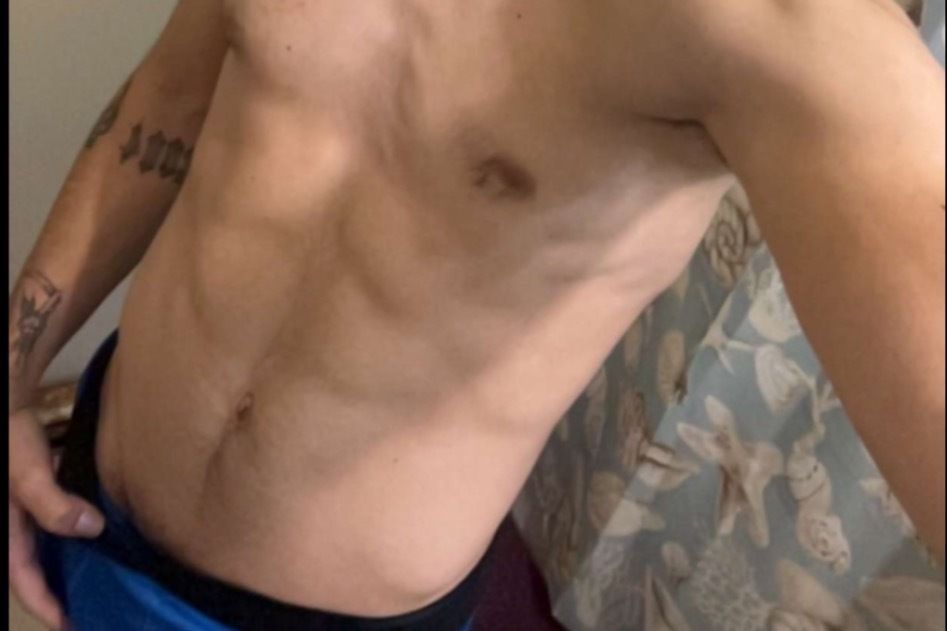 shelovesleostrokez OnlyFans profile picture