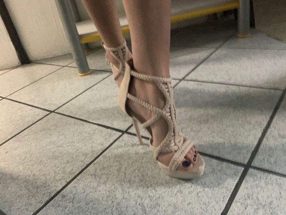 feetsarahnyc OnlyFans profile picture