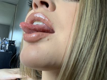 onlyjuliaaa OnlyFans picture