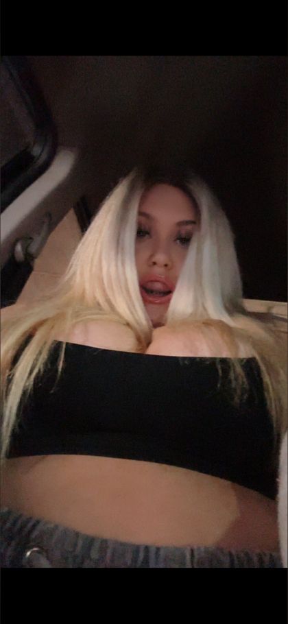 blondemacyxo98 OnlyFans picture