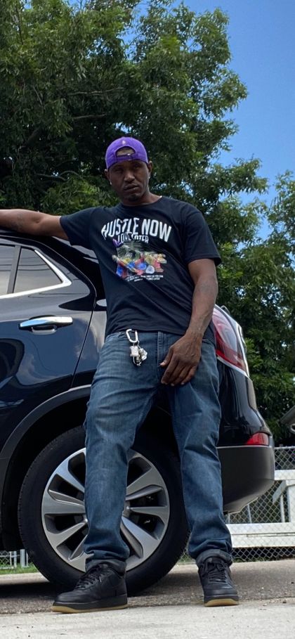 handsomepressure OnlyFans picture