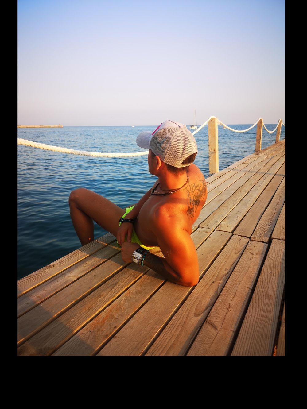 dmhelpmediscovertheworld OnlyFans profile picture