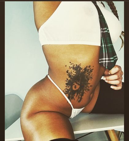 upmyskirt OnlyFans picture