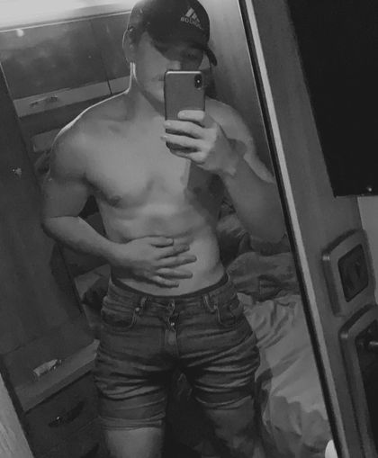 zakariah8 OnlyFans picture