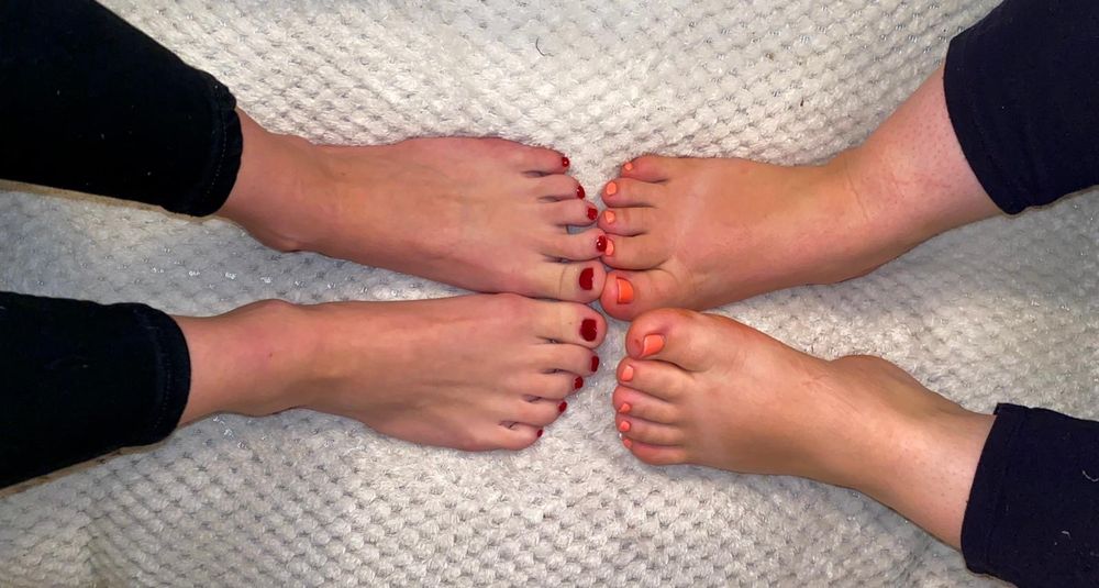 footfetishsistersss OnlyFans profile picture