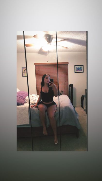footsiegaloree OnlyFans picture