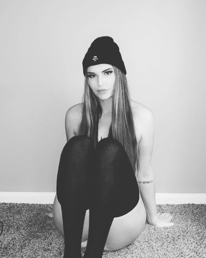 alliemichaels18 OnlyFans picture