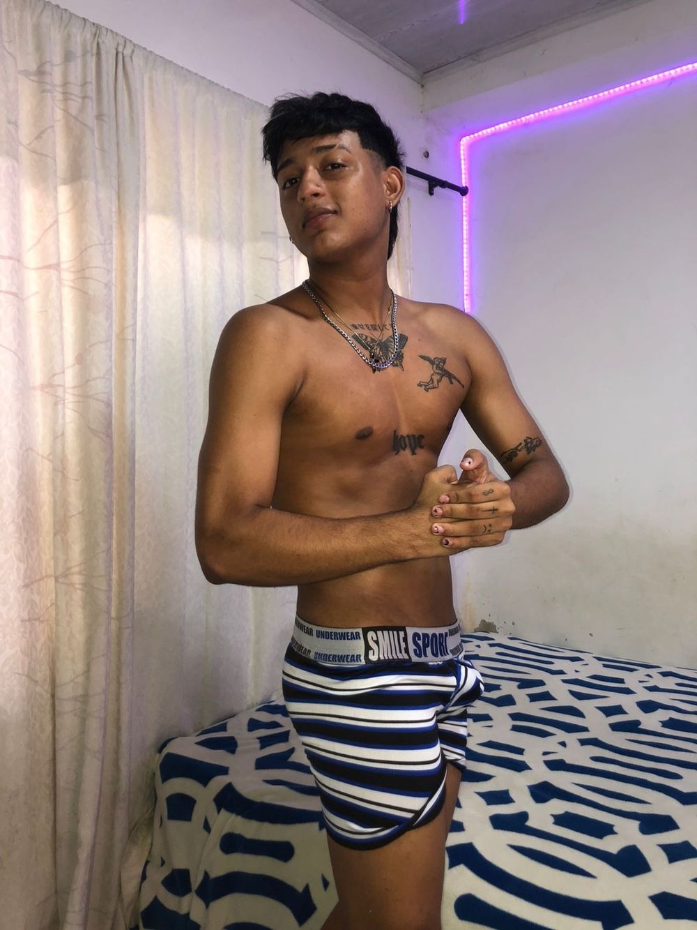 sebas2704 OnlyFans profile picture
