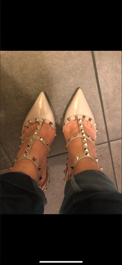 expolicenaughtyfeetkhloe OnlyFans picture