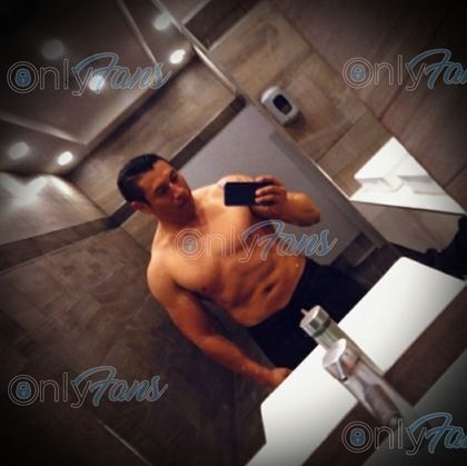 kenandito OnlyFans picture