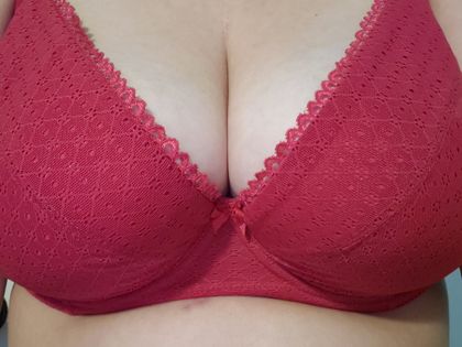 sneakypeekysage OnlyFans picture