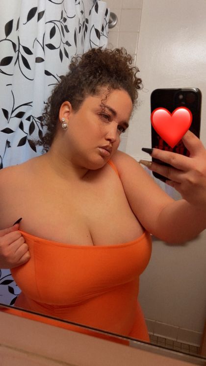 favoritehugetitsssvip OnlyFans picture