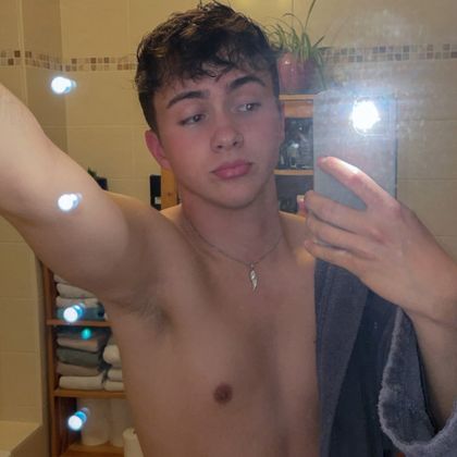 lucspics OnlyFans picture