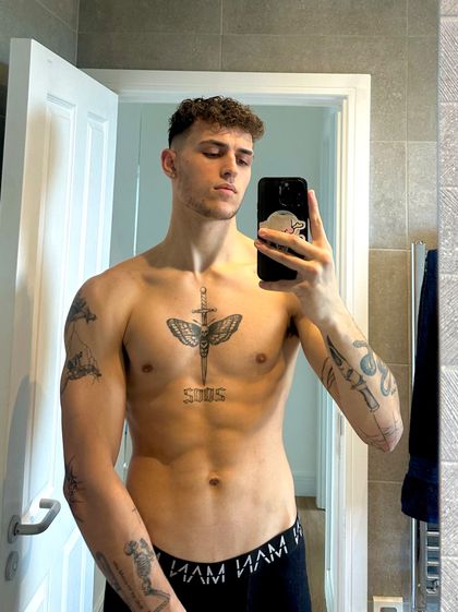 hungchazza OnlyFans picture