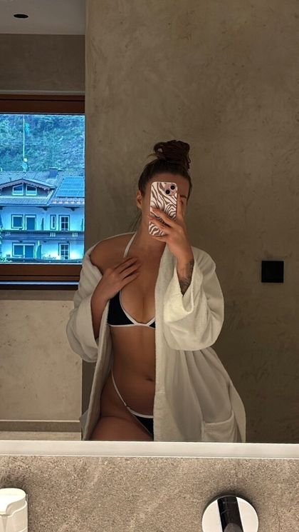 yourzoeyy OnlyFans picture