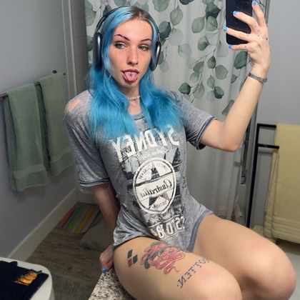 vylyriaa OnlyFans picture