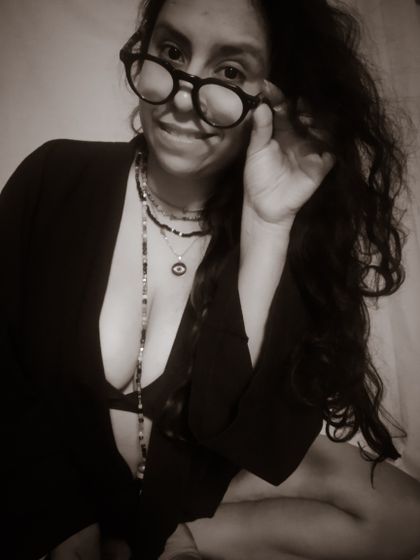 isistheoutsider OnlyFans picture